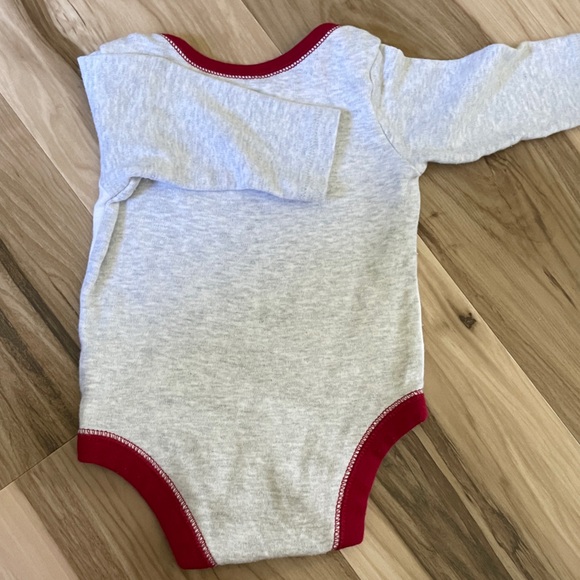 Baby Gap I Love my Mommy Long Sleeve Silver Snowflakes and Colorful Lett… - Picture 4 of 13